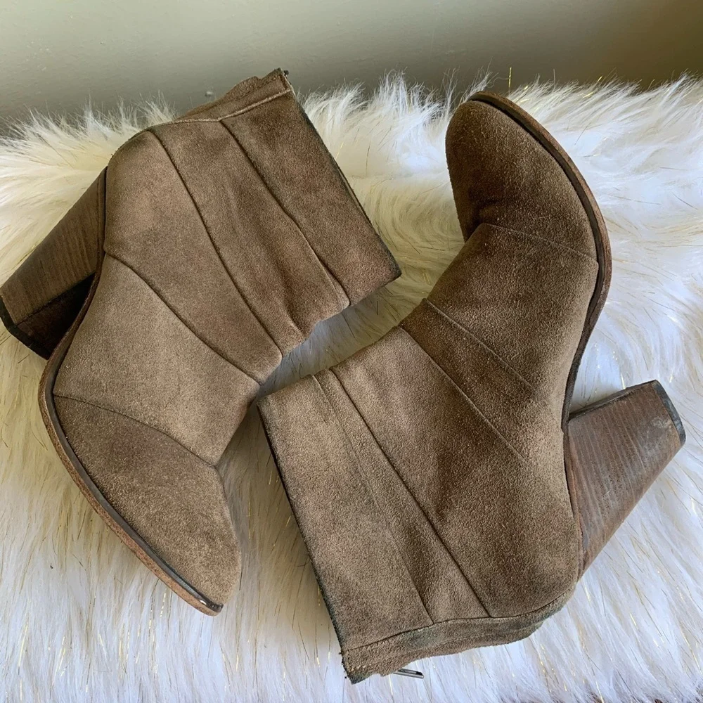 Steve Madden Arrena leather boots size 8M